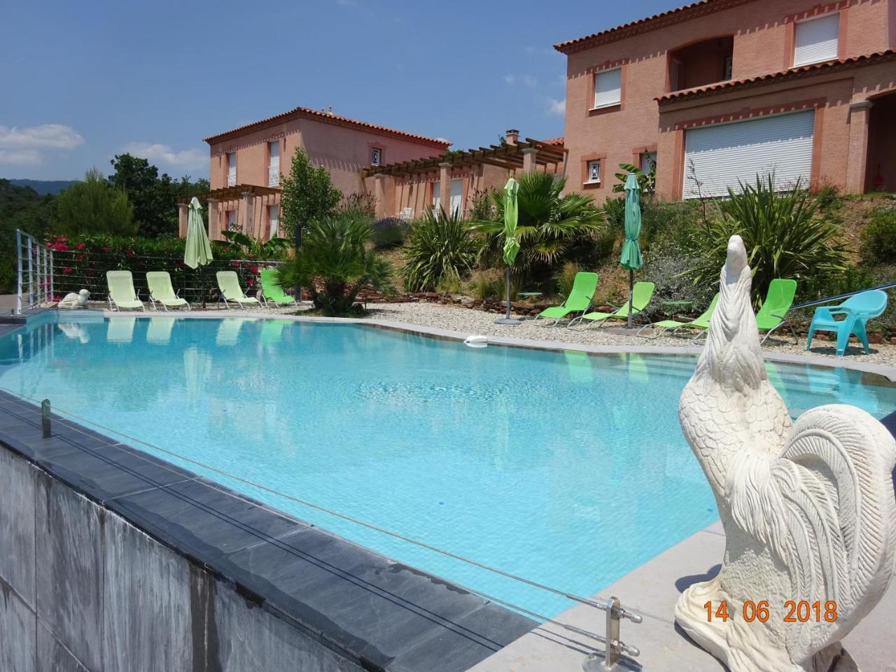 Domaine De Flo Adult A Partir De 16 Ans Bed & Breakfast Saint-Jean-de-la-Blaquiere ภายนอก รูปภาพ